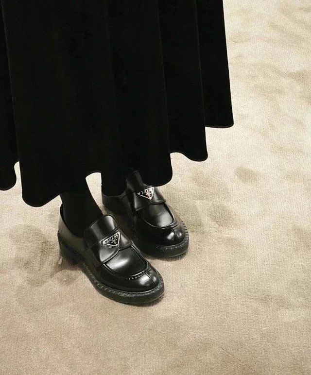 RD-S016 · Black Lug-Sole Leather Loafer showcase view 3