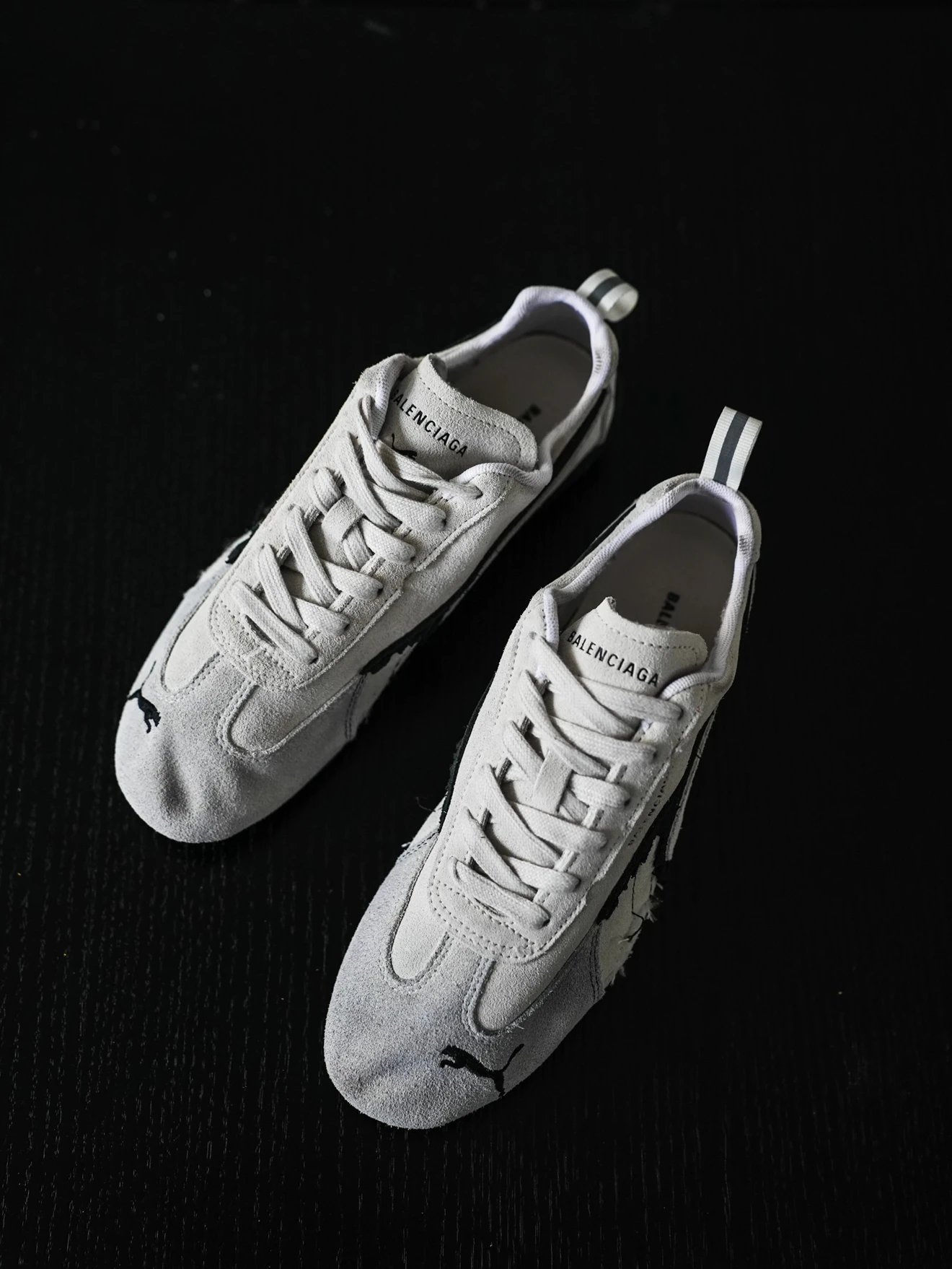 RD-S018 · Distressed Suede Low-Profile Runner showcase view 6
