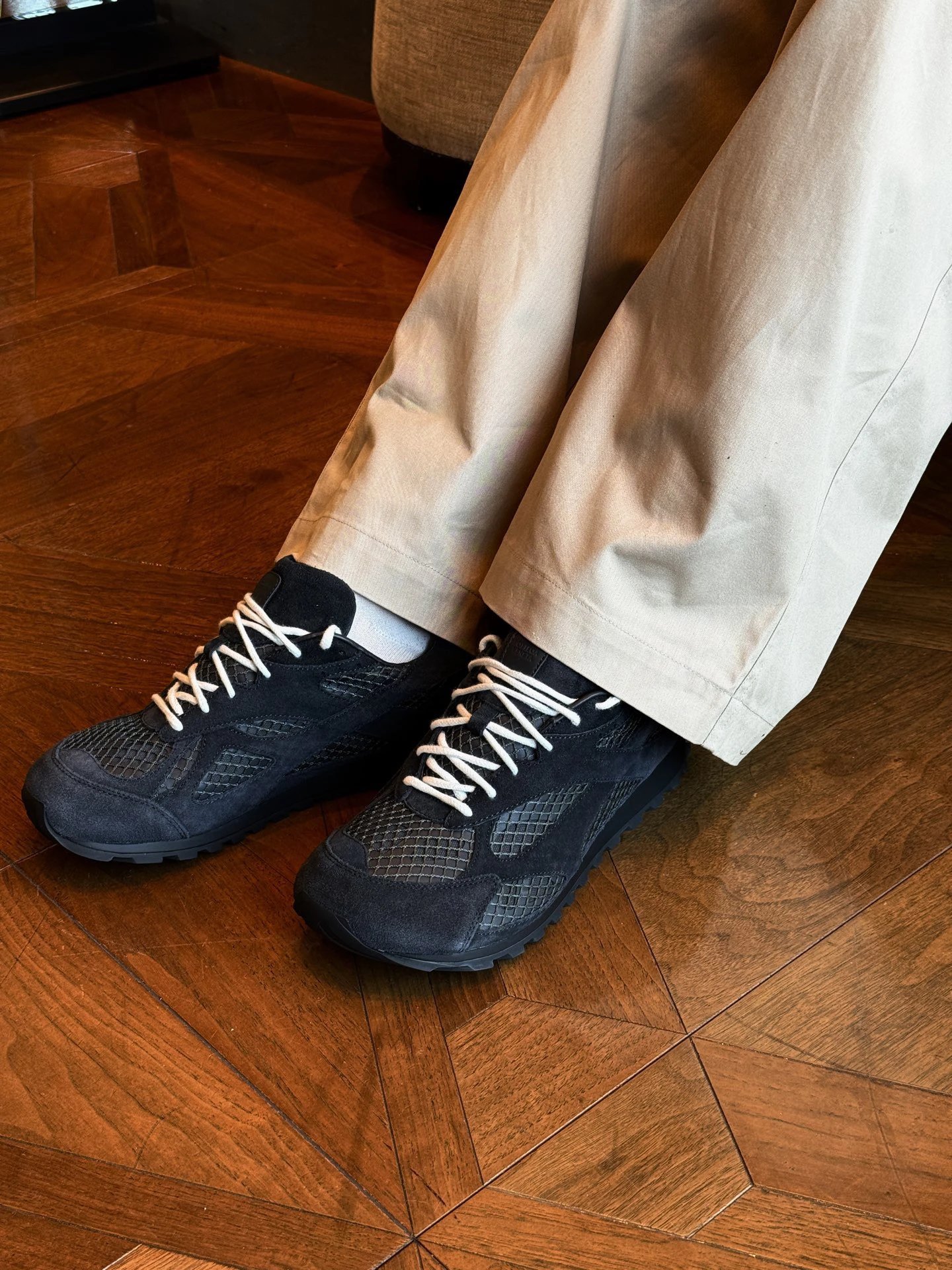 RD-S019 · Orbit Suede and Mesh Runner showcase view 6