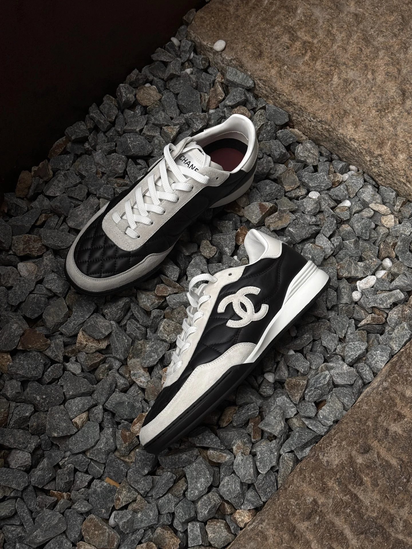 RD-S023 · Quilted Two-Tone Leather Trainer showcase view 2