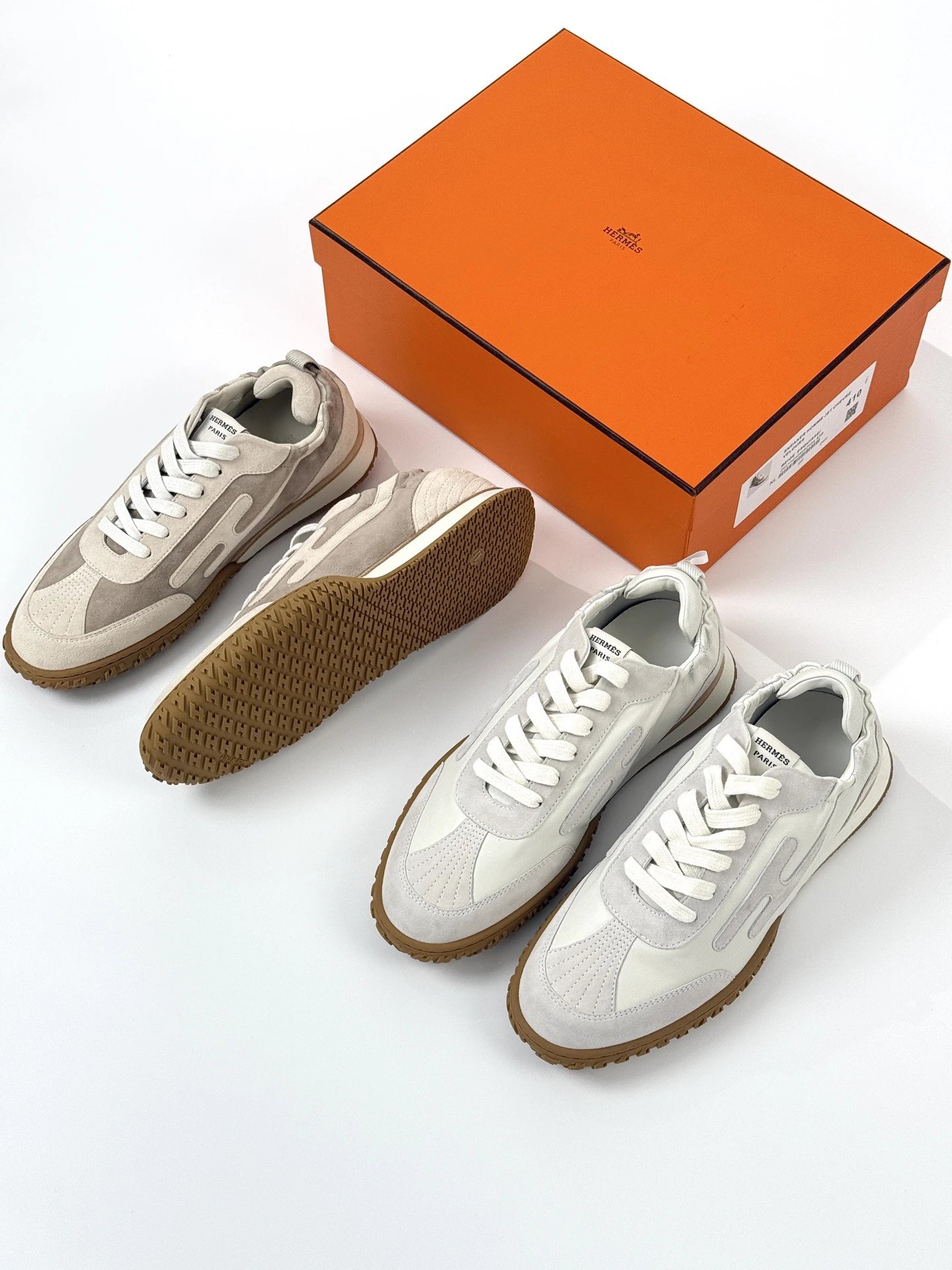 RD-S026 · Suede-Panel Gum-Sole Trainer showcase view 8