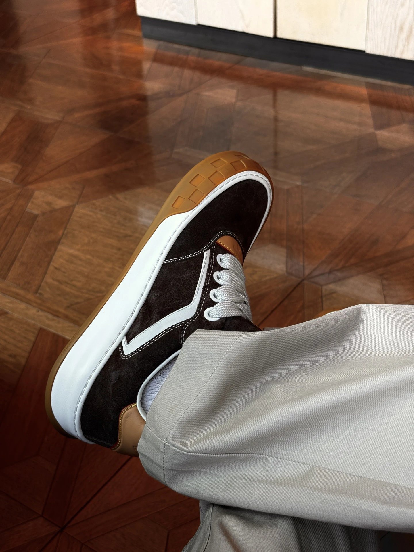 RD-S028 · Suede Biscuit-Sole Trainer showcase view 8