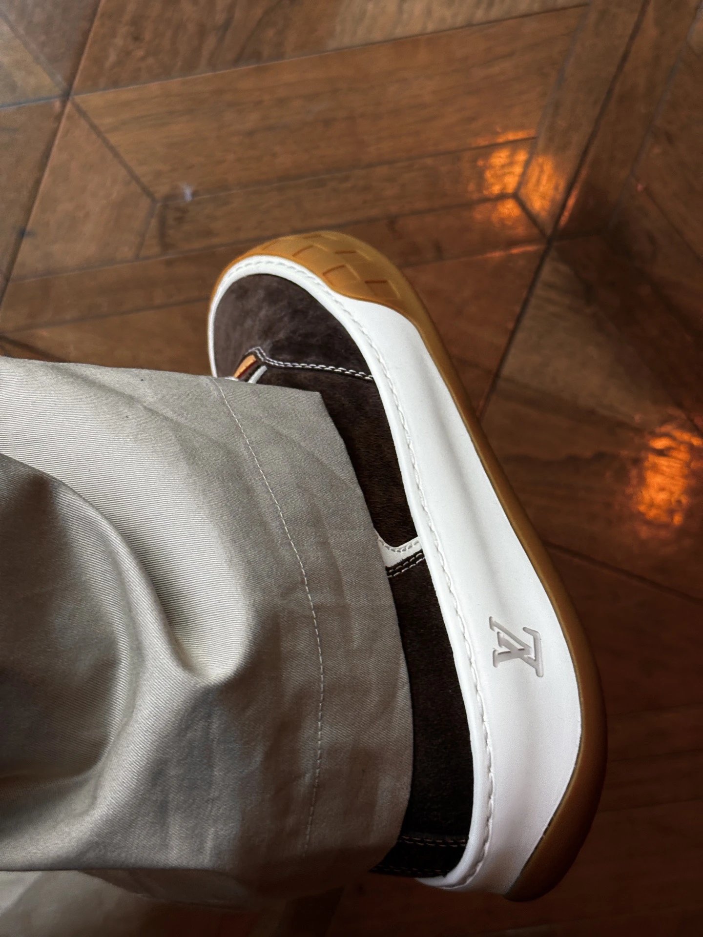 RD-S028 · Suede Biscuit-Sole Trainer showcase view 11