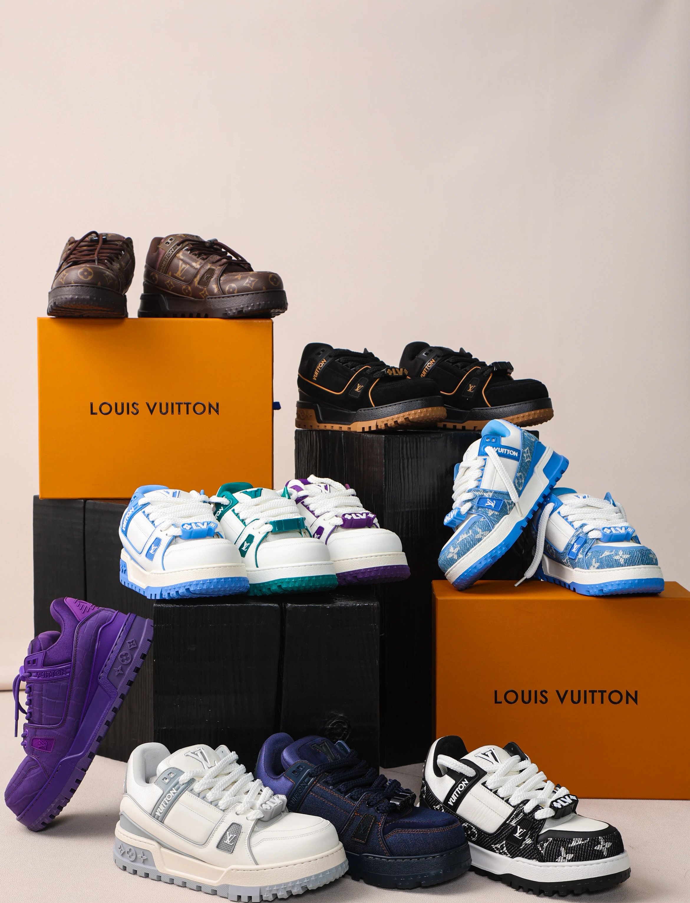 RD-S029 · Maxi Chunky-Sole Trainer showcase view 1