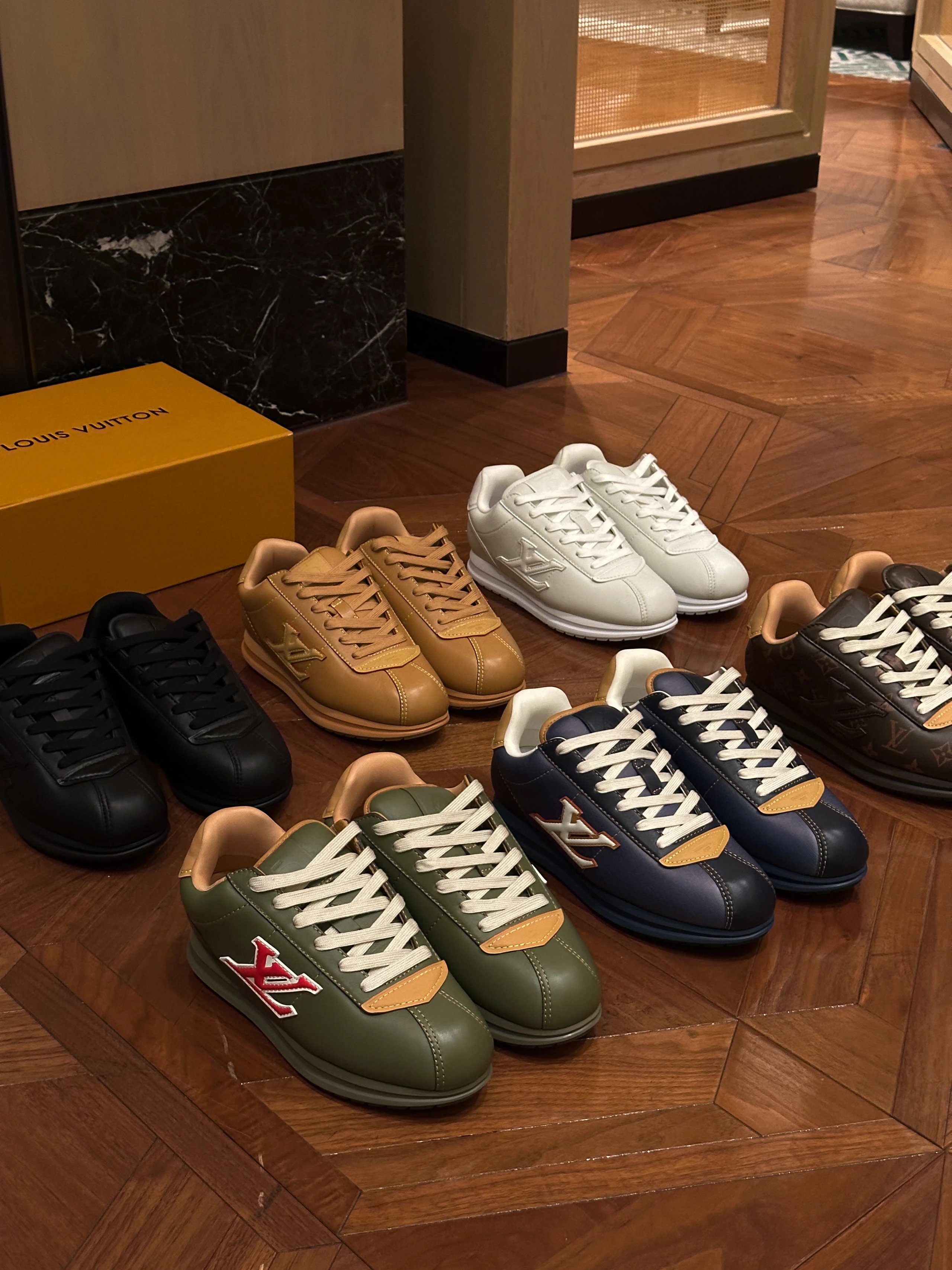RD-S032 · Buttersoft Lambskin Low-Top showcase view 1