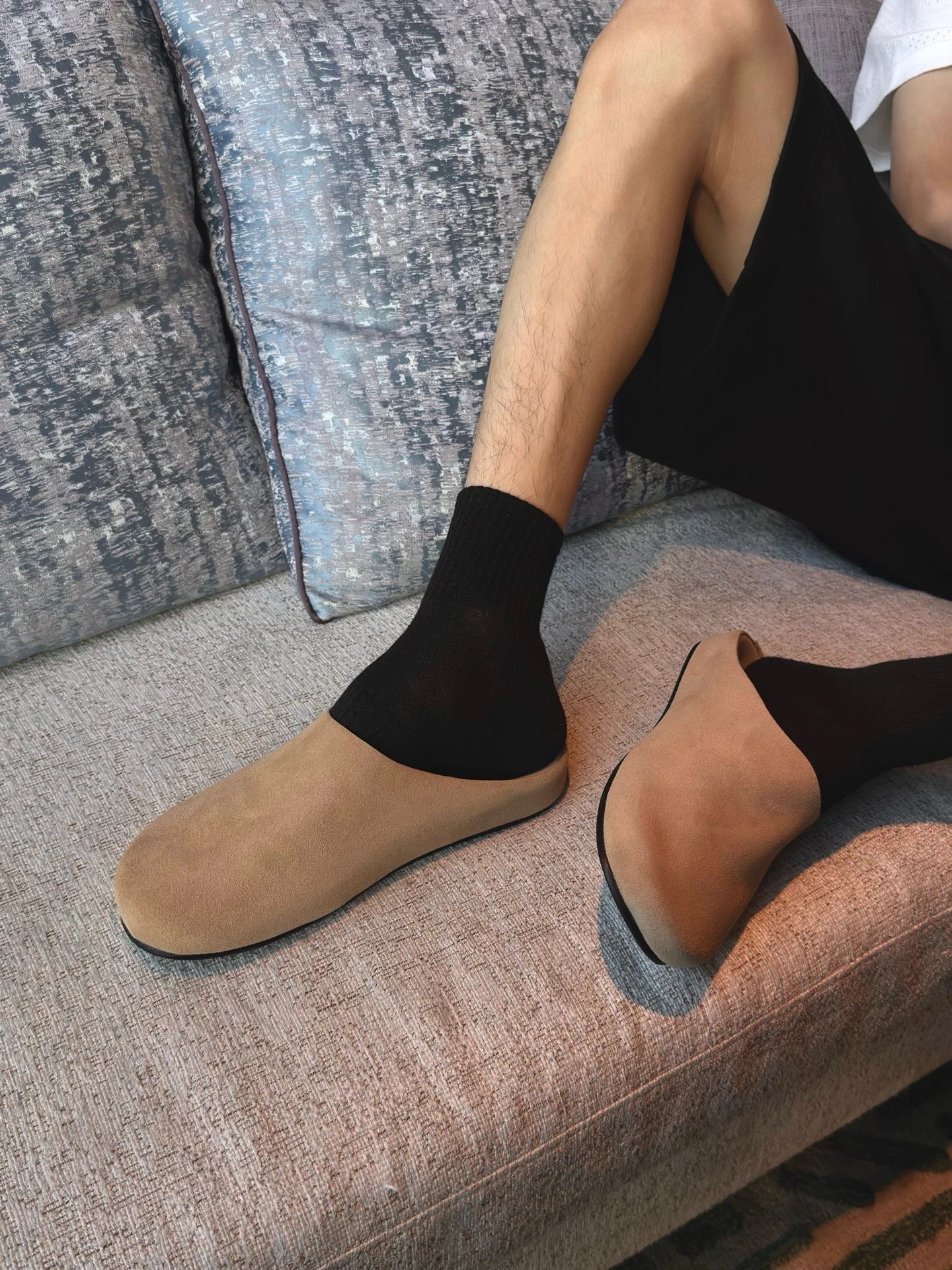 RD-S033 · Hudson Suede Slip-On Clog showcase view 7