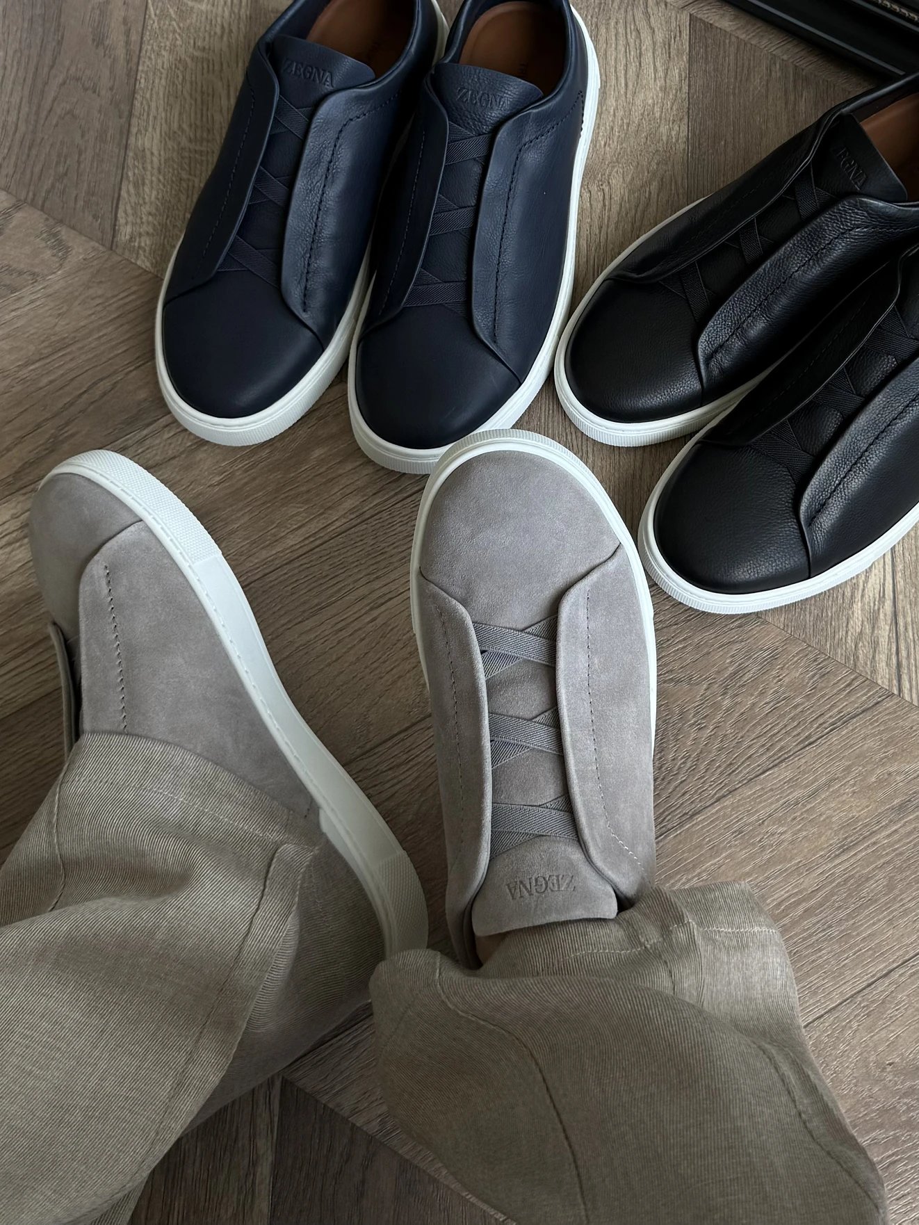 RD-S003 · Triple Stitch Slip-On Sneakers showcase view 4