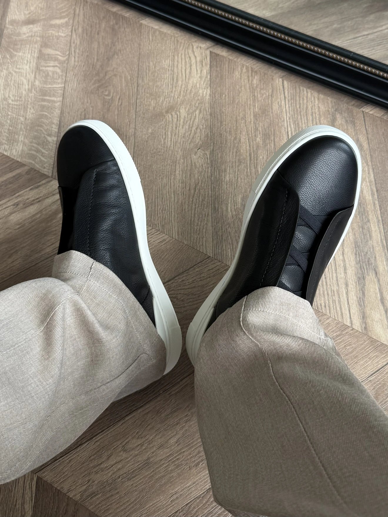 RD-S003 · Triple Stitch Slip-On Sneakers showcase view 8