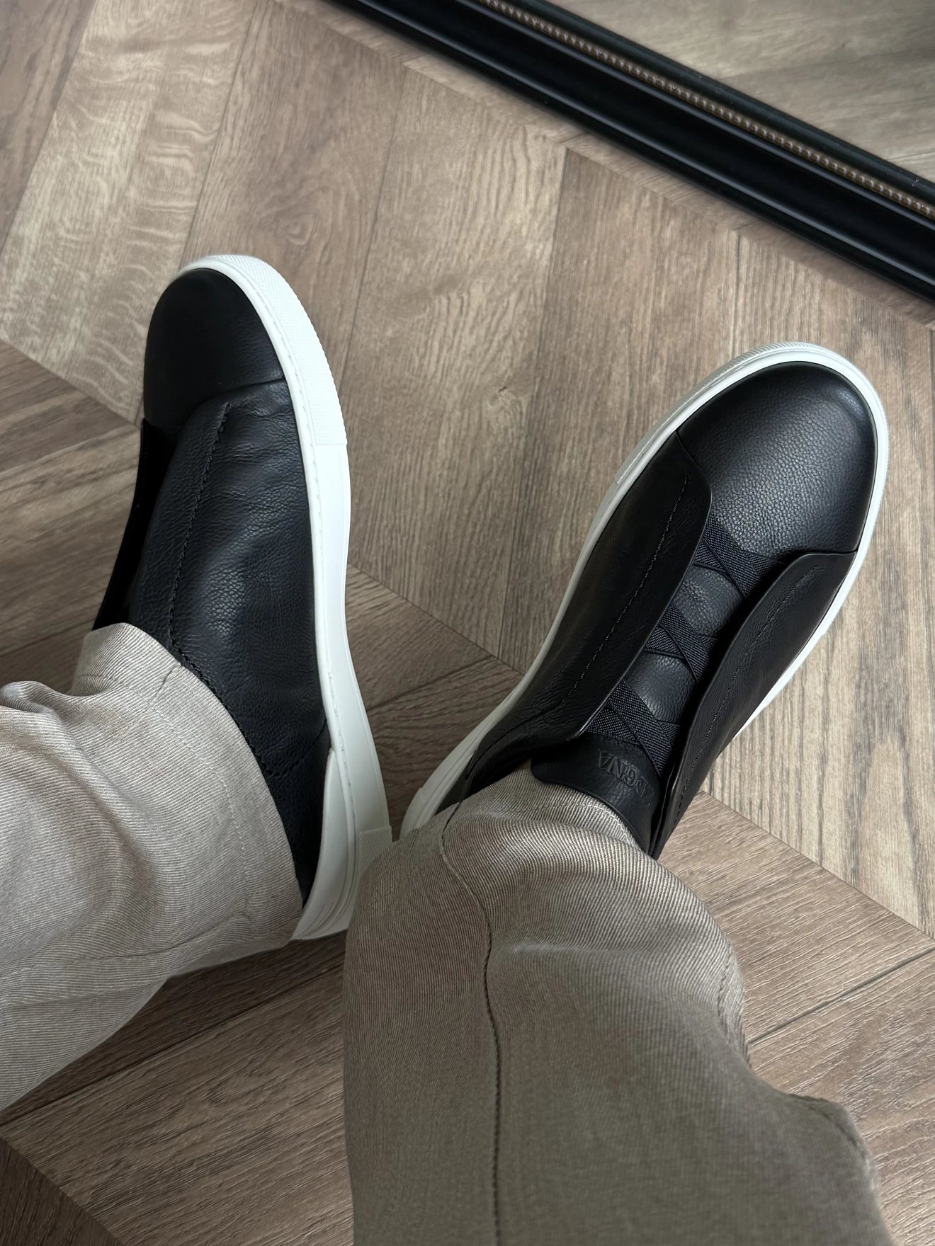 RD-S003 · Triple Stitch Slip-On Sneakers showcase view 9
